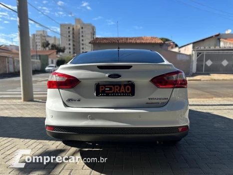 FOCUS 2.0 Titanium Sedan 16V