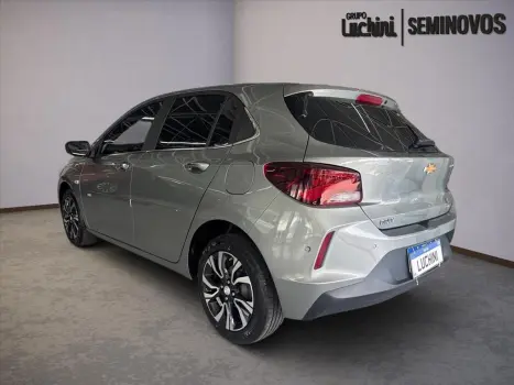 ONIX 1.0 TURBO FLEX PREMIER AUTOMÁTICO