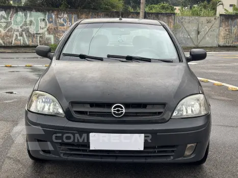 CORSA 1.0 MPFI Maxx Sedan 8V