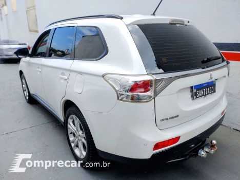 OUTLANDER 2.0 16V 160cv Aut.