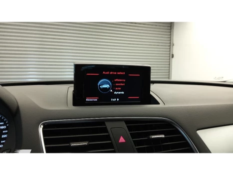 Q3 1.4 TFSI FLEX PRESTIGE PLUS S TRONIC