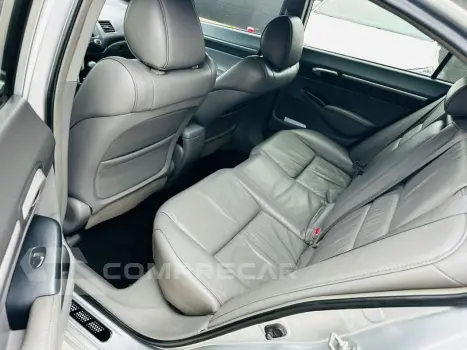 Civic 1.8 16V 4P EXS AUTOMÁTICO
