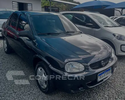 Corsa Sedan 1.0 4P WIND