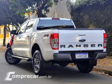 RANGER 2.2 XLS 4X4 CD 16V DIESEL 4P AUTOMÁTICO