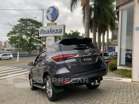 Hilux SW4 SRX 4x4 2.8 TDI 16V Dies. Aut.