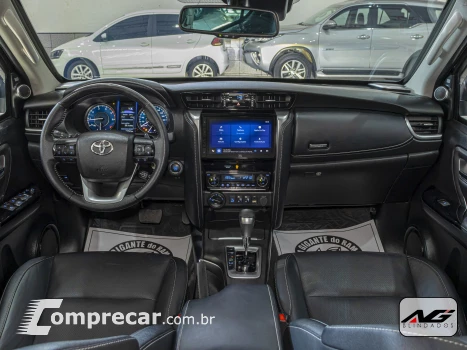 HILUX SW4 2.8 SRX 4X4 7 Lugares 16V Turbo Intercooler
