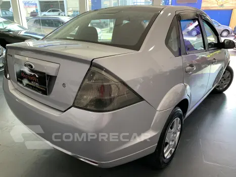 FIESTA 1.0 Rocam SE Sedan 8V