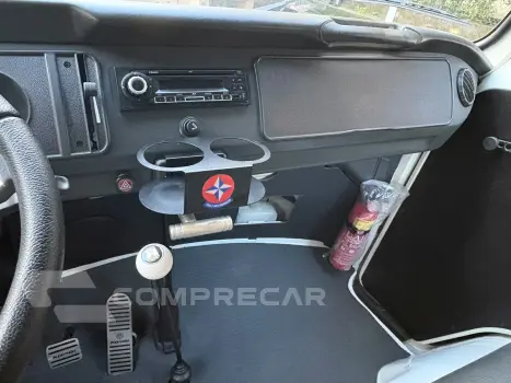 KOMBI 1.6 MI STD Lotação 8V