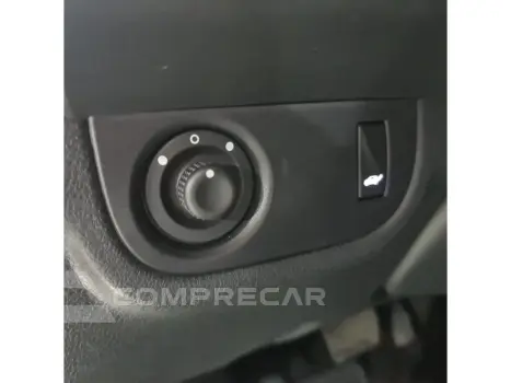 SANDERO 1.6 16V SCE FLEX STEPWAY ICONIC X-TRONIC