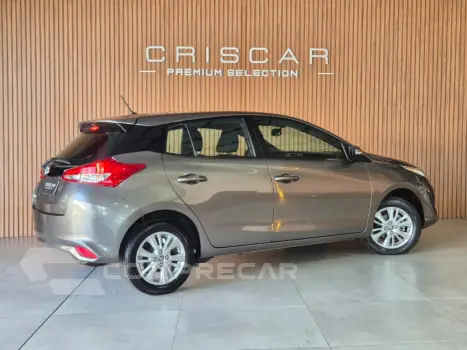 YARIS 1.3 16V FLEX XL MANUAL