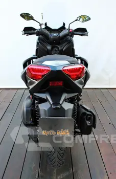 YAMAHA XMAX ABS