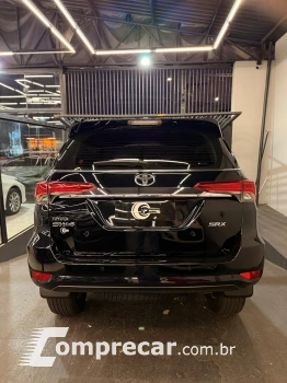 HILUX SW4 2.8 D-4d Turbo SRX 7L 4X4