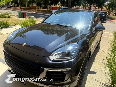 PORSCHE CAYENNE 3.0 V6 E-hybrid Platinum Edition AWD S 4 portas