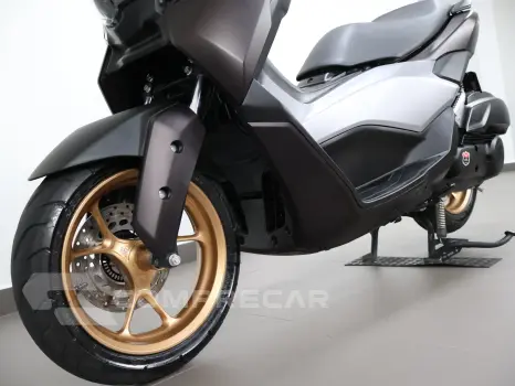 YAMAHA NMAX CONNECTED 160 ABS