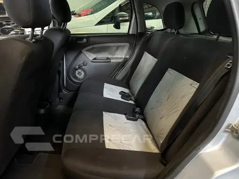 FIESTA 1.6 MPI Class Hatch 8V