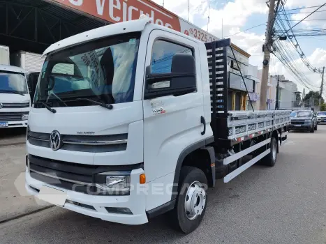 Delivery 11.180 Prime + Carroceria Madeira