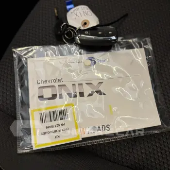ONIX SEDAN Plus LT 1.0 12V Flex 4p Mec.