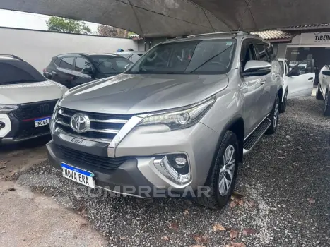 Toyota HILUX SW4 2.8 SRX 4X4 16V Turbo Intercooler 4 portas