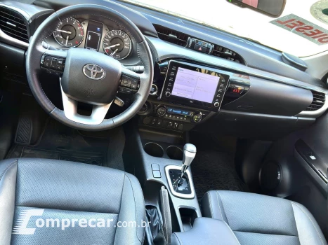 HILUX 2.8 D-4D TURBO DIESEL CD SRX 4X4 AUTOMÁTICO