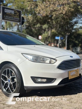 FOCUS 2.0 Titanium Hatch 16V