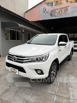 Toyota HILUX 2.8 D-4d Turbo CD SRX 4X4 4 portas