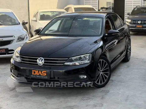 Volkswagen JETTA 2.0 TSI HIGHLINE 211CV GASOLINA 4P TIPTRONIC 4 portas