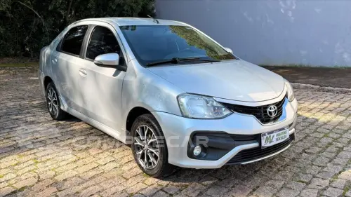 ETIOS 1.5 PLATINUM SEDAN 16V FLEX 4P AUTOMÁTICO