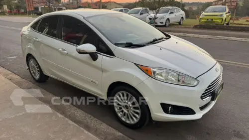Fiesta Sedan 1.6 4P FLEX TITANIUM POWERSHIFT AUTOMÁTICO