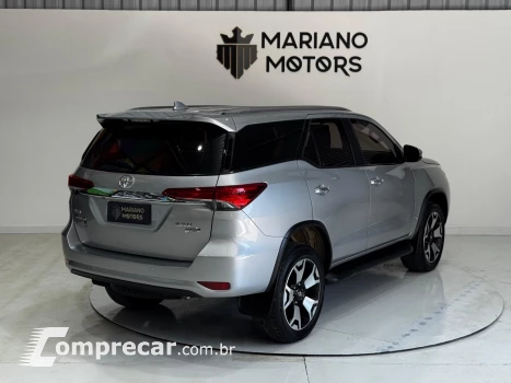 HILUX SW4 2.7 SRV 7 LUGARES 4X2 16V FLEX 4P AUTOMÁTICO