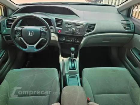 CIVIC - 1.8 LXS 16V 4P AUTOMÁTICO