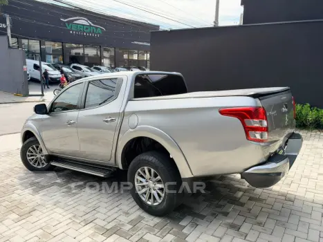 L200 TRITON 2.4 16V Turbo Sport HPE TOP CD 4X4