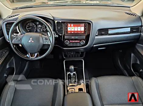 OUTLANDER 3.0 GT 4X4 V6 24V