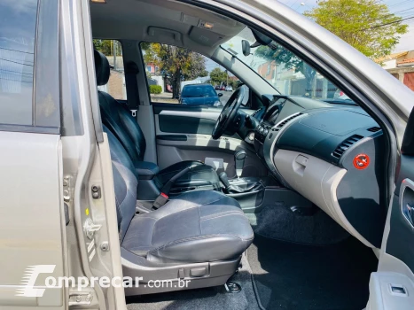 PAJERO 3.5 HPE 4X4 7 Lugares V6 24V