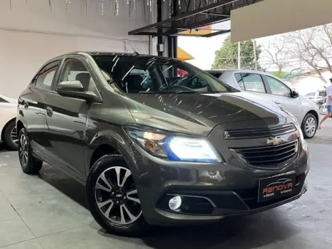 CHEVROLET ONIX - 1.4 MPFI LTZ 8V 4P AUTOMÁTICO 4 portas