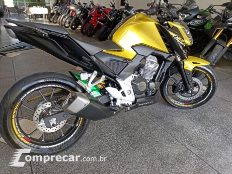CB 300F Twister Flex