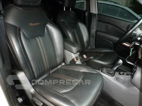 TORO 2.0 16V Turbo Volcano 4X4