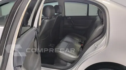 POLO SEDAN 1.6 MI 8V
