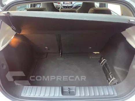 ONIX HATCH LT 1.0 12V Flex 5p Mec.