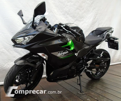 KAWASAKI NINJA 400