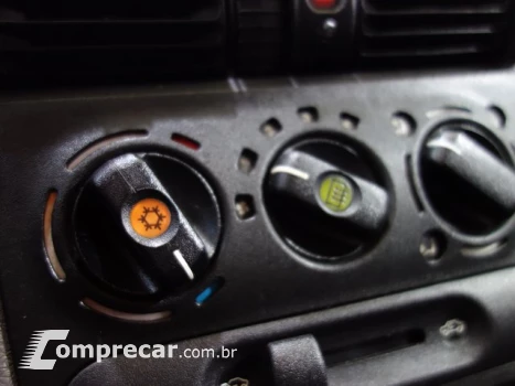 CLASSIC - 1.0 MPFI LS 8V 4P MANUAL