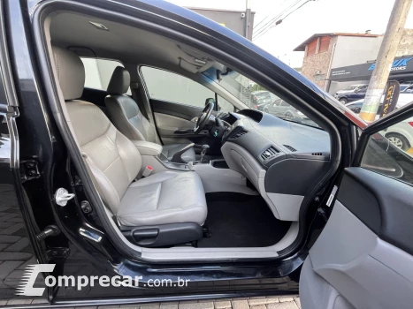 Civic Sedan LXS 1.8/1.8 Flex 16V Aut. 4p