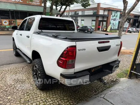 Hilux CD 4x4 2.8 Diesel Mec.
