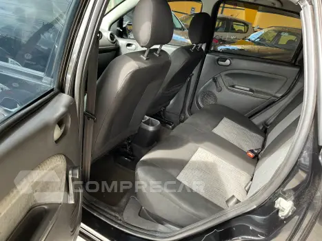 FIESTA 1.6 Rocam Sedan 8V