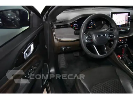 COMMANDER 1.3 T270 TURBO FLEX OVERLAND AT6