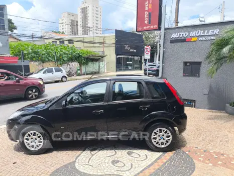 FIESTA 1.6 MPI Class Hatch 8V