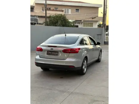 FOCUS 2.0 SE FASTBACK 16V FLEX 4P POWERSHIFT