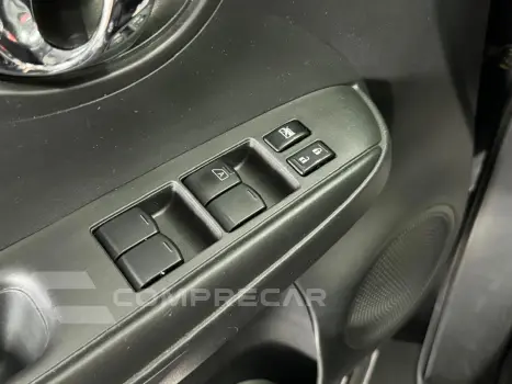 Versa 1.6 16V Flexstart Unique 4P Manual