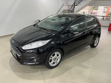 FORD Fiesta 1.5 16V Flex Mec. 5p 4 portas