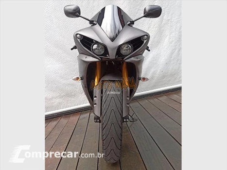 YZF R1