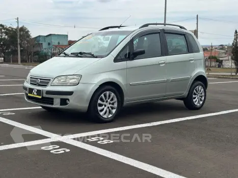 Fiat IDEA 1.8 MPI HLX 8V 4 portas